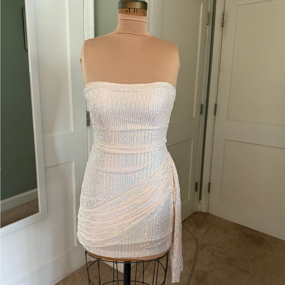 Chic Strapless White/Cream Sequin Dress Homecoming